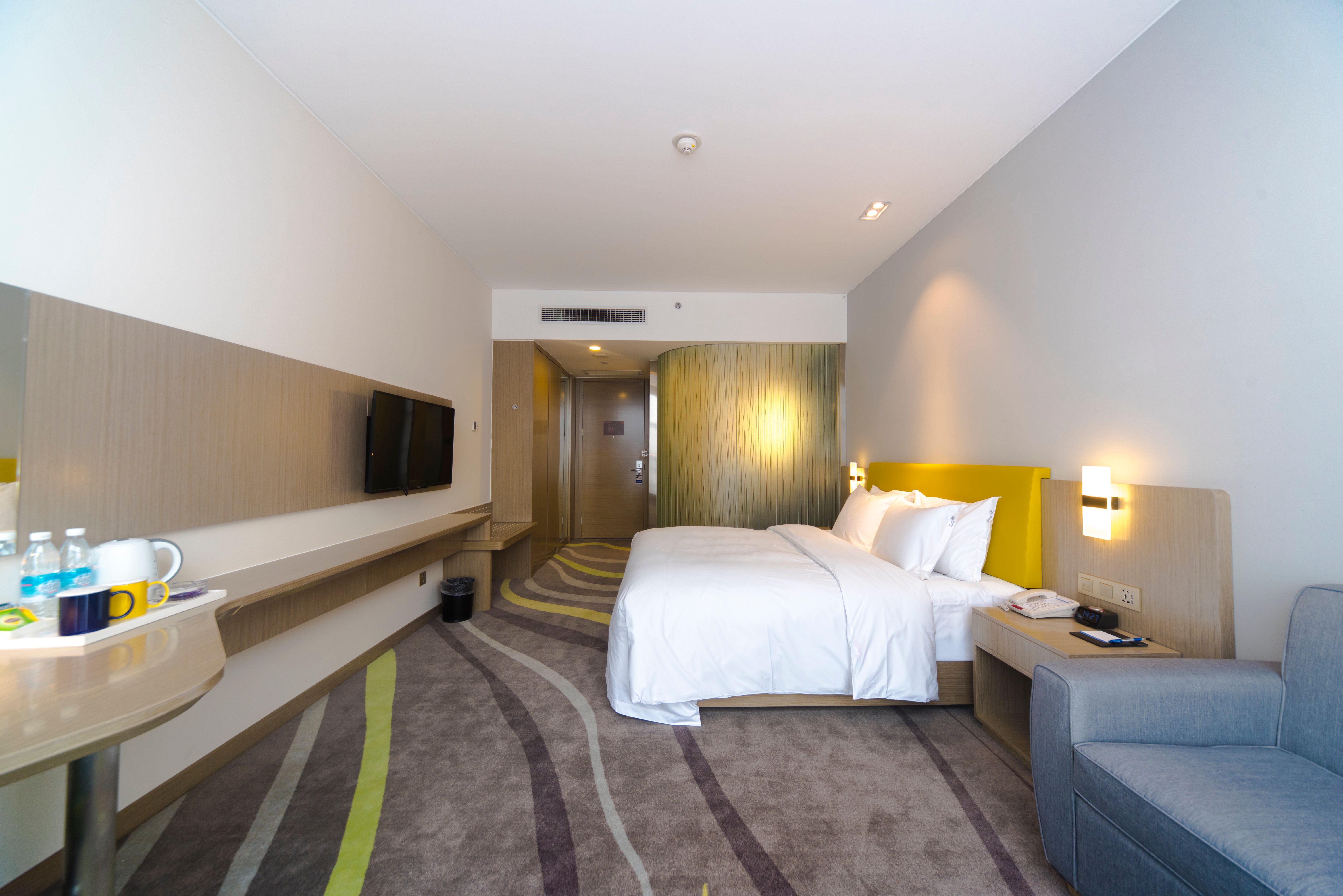 Holiday Inn Express Chengdu Jinniu By Ihg Exterior photo