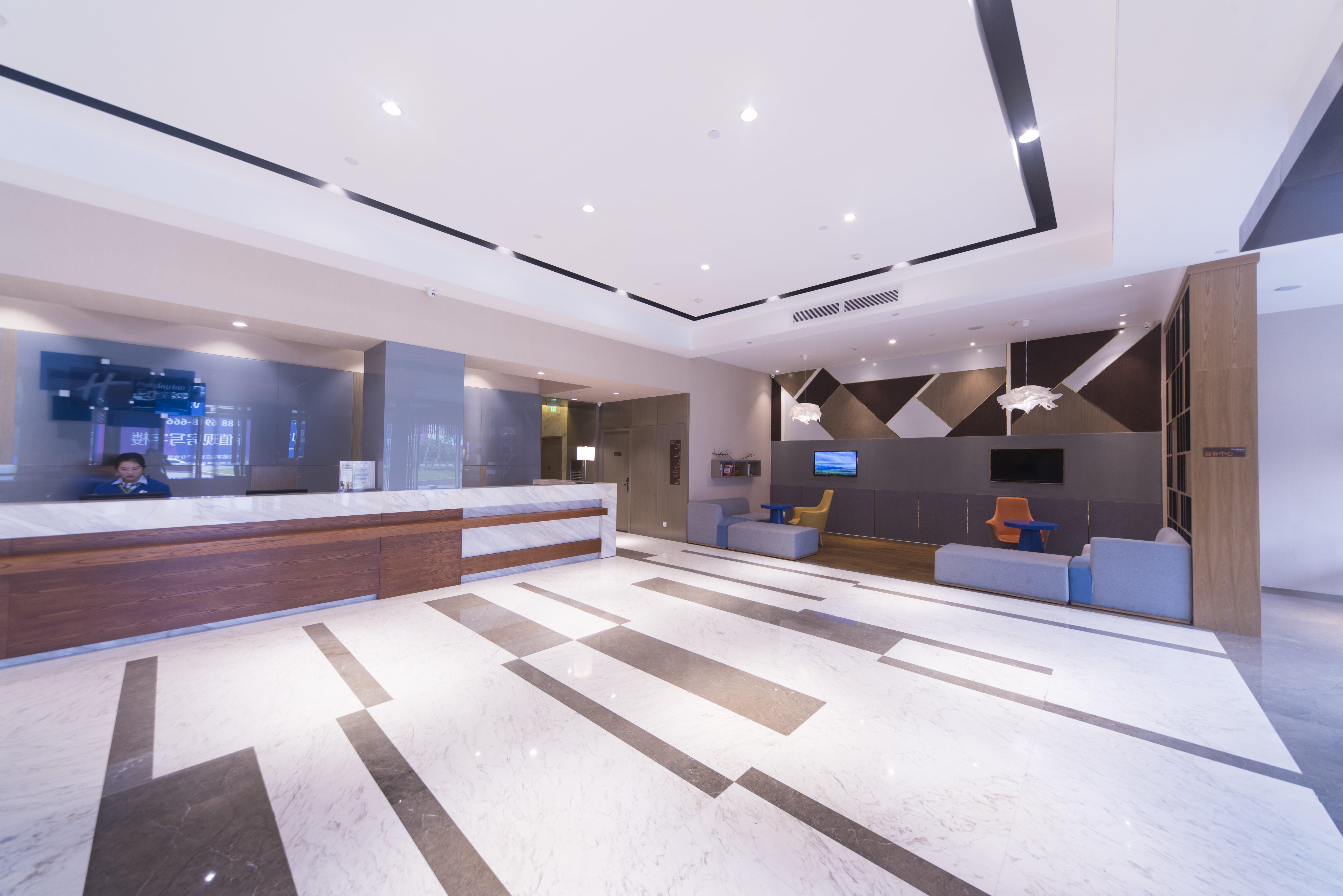 Holiday Inn Express Chengdu Jinniu By Ihg Exterior photo